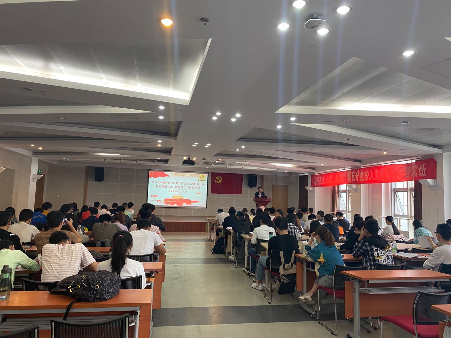 ca3ee84caea64365bb8f51854e91680e.jpg b2bf01e4cf88f389aae77e04005f777.jpg