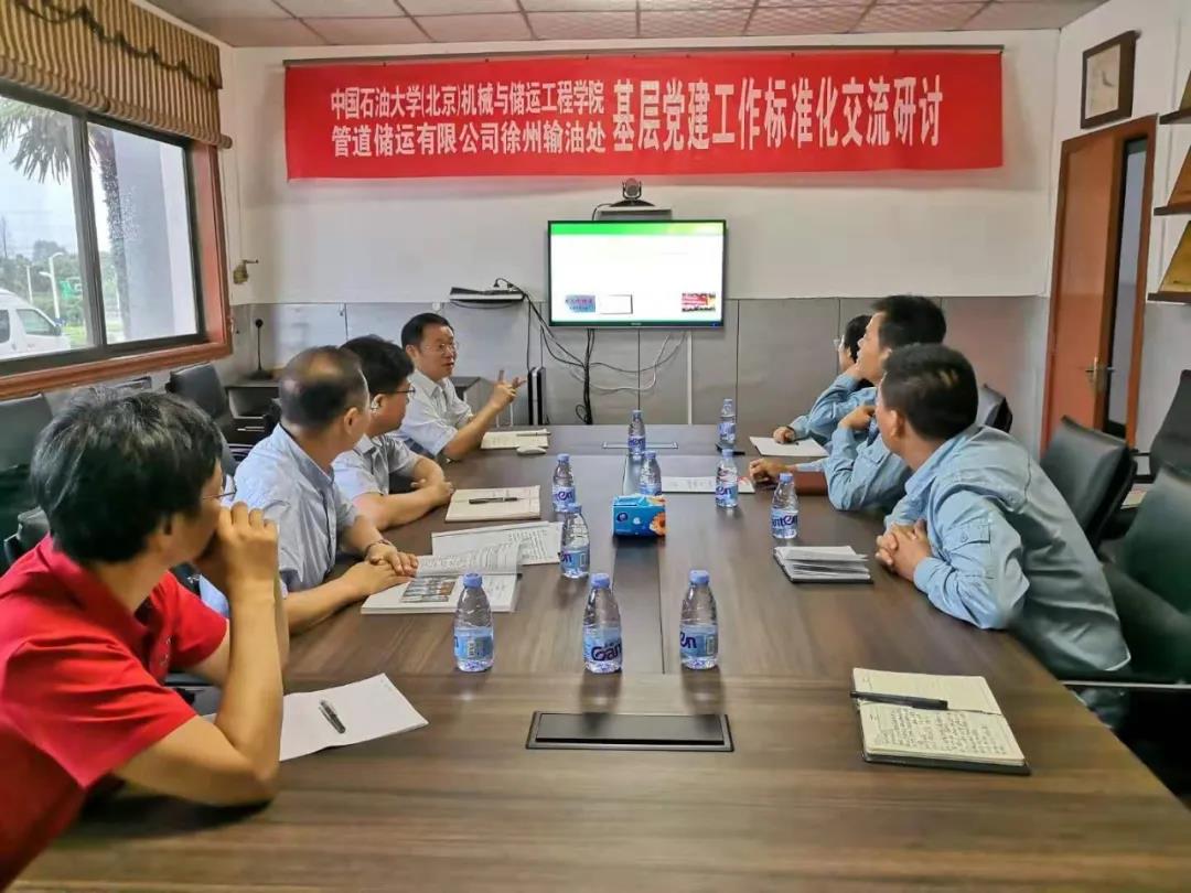 4db007f80cb642f5a1c3dd1005b5dc8f.jpg 4db007f80cb642f5a1c3dd1005b5dc8f.jpg