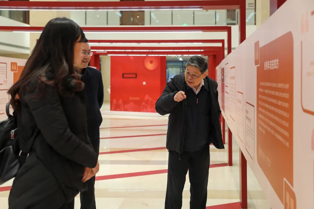 13aabacf44904ee58c436a0e7c934f20.jpg 13aabacf44904ee58c436a0e7c934f20.jpg