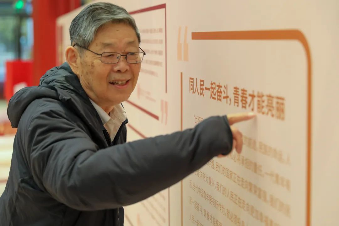 79f1a812e2e14aa8a1bd7b8e903dcc00.jpg 79f1a812e2e14aa8a1bd7b8e903dcc00.jpg