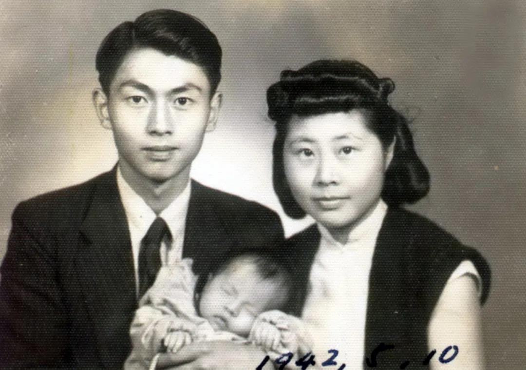 884eb688f4204272a817952ac2db3595.jpg 884eb688f4204272a817952ac2db3595.jpg