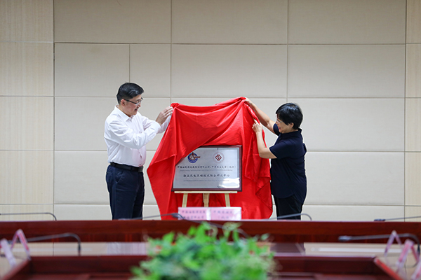 b3ff9780218642f58c5e0ef794a1ae75.jpg b3ff9780218642f58c5e0ef794a1ae75.jpg