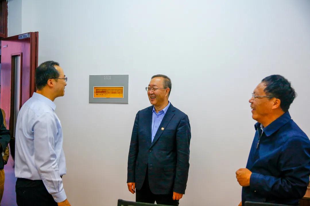 cd2f006507264e0d81733f304826301c.jpg cd2f006507264e0d81733f304826301c.jpg