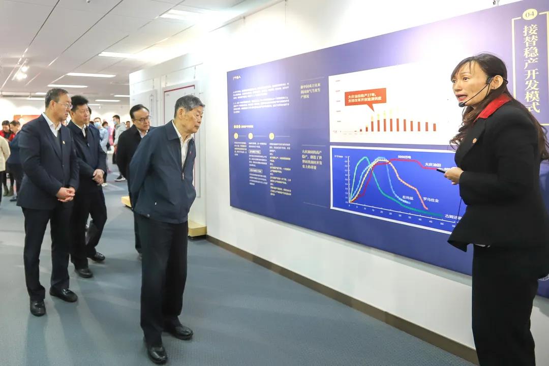 5353e8fd11d24157b5c73679a3d240fc.jpg 5353e8fd11d24157b5c73679a3d240fc.jpg