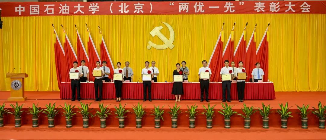 3e6865e4007242d69ea86e1a89139129.jpg 3e6865e4007242d69ea86e1a89139129.jpg