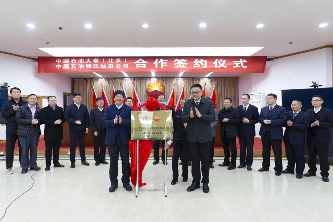 ab1bfb47165944818793d75b8bc5cbf5.jpg ab1bfb47165944818793d75b8bc5cbf5.jpg