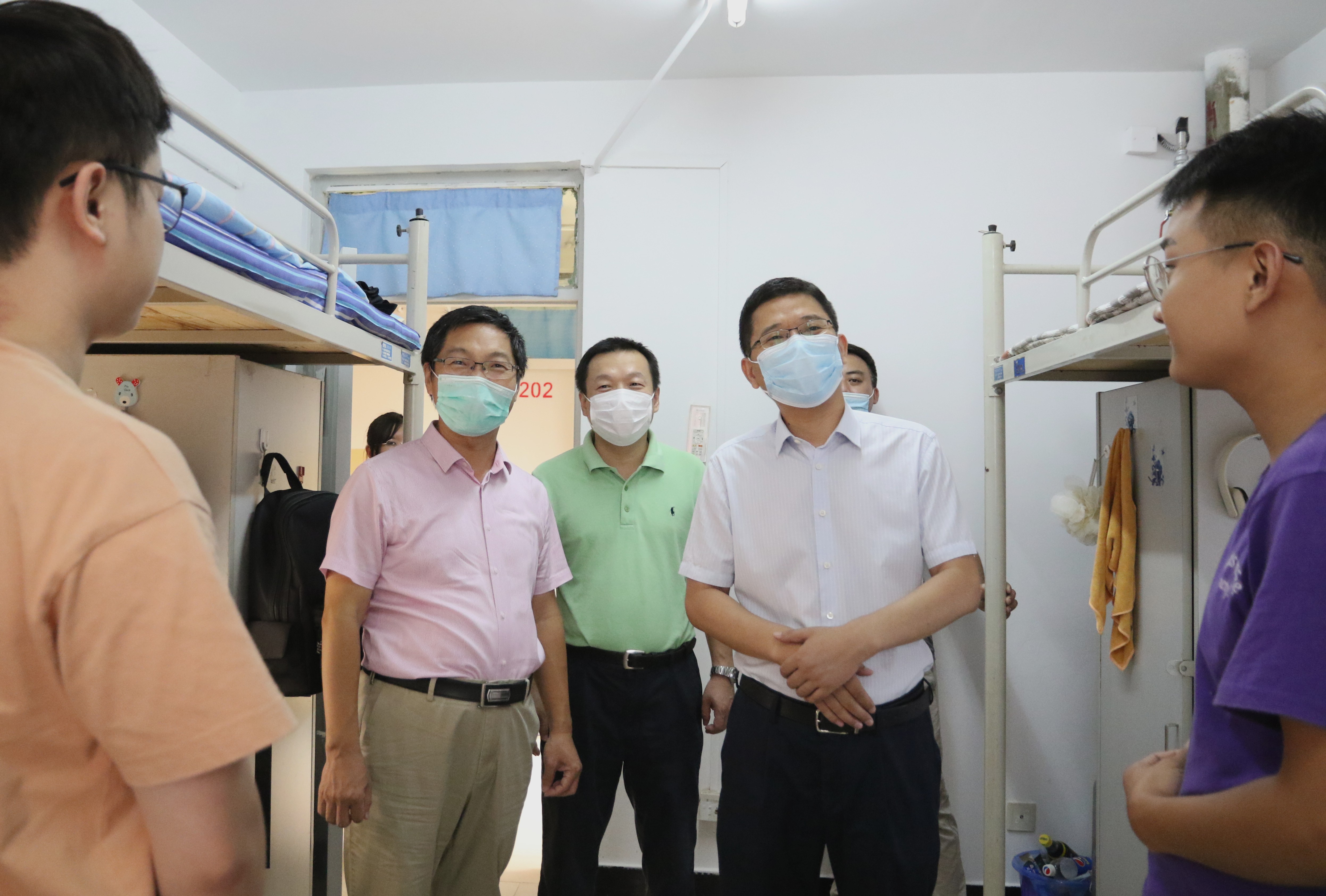 16b8e51b72234d1fb11ea91dc63cec09.jpg 16b8e51b72234d1fb11ea91dc63cec09.jpg