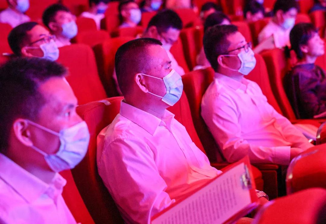 eedce54e827049ccb33f19446c687757.jpg eedce54e827049ccb33f19446c687757.jpg